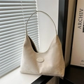 Chique crèmewitte minimalistische hobo schoudertas met merklogo en een gladde riem - Wit