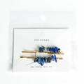Set aus zwei goldenen Haarspangen mit unregelmäßigen blauen und grauen Kristallsteinen - Lapislazuli - Gold