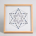 Quadratischer Holzrahmen mit Metatron-Würfel und natürlichen Kristallsteinen - Spirituelles Wachstum - Weißer Stern