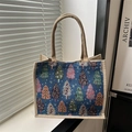 Borsa tote in tela con motivi colorati di alberi di Natale e manici intrecciati - Blu