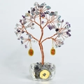 Árbol de cristal fluorita hecho a mano con dijes dorados y base de cuenco de vidrio - Fluorita de Colores