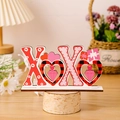 Décoration de table XOXO en bois avec motifs de cœur et finition rose rouge pour la Saint-Valentin - Lettre XOXO (5964005675691)
