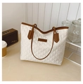 Sac fourre-tout matelassé blanc élégant avec poignées en cuir marron et logo - Blanc Cassé