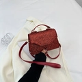 Funkelnde rote Strass Mini Handtasche mit Goldkette für Party und Abendveranstaltungen - Rot