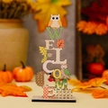Panneau Bienvenue d'automne avec hibou et hérisson sur un socle en bois rustique - Style de Lettre Bienvenue (WELCOME)