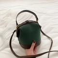 Bolso cubo retro de ante verde oscuro con ribete y asa de cuero marrón para mujer - Verde