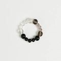 Tierkreis-Armband mit transparenten Kristall-, rauchgrauen und schwarzen Perlen - Ring-Steinbock