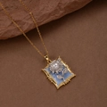 Collar vintage francés dorado con marco floral de esmalte azul e incrustación de perla - Estilo Camelia