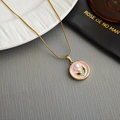 Collar de cadena de serpiente dorada con colgante de rosa pintada al óleo y perla - Rosa