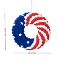 Dettaglio della misura di 33 cm della ghirlanda patriottica rossa bianca blu - Stile Corona di Pompon Giorno dell'Indipendenza