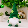 Gnome vert de la Saint-Patrick avec chapeau à trèfle et longue barbe blanche - Style Masculin Gnome Trèfle de la Saint-Patrick