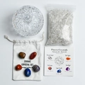 Set de cristales Piscis con cuenco de vidrio, piedras naturales y bolsa de tela - Tarro Cielo Estrellado - Set Zodiaco Piscis