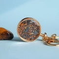 Portachiavi con bottiglia dei desideri in occhio di tigre e cornice dorata lucida - Bracciale in pietra occhio di tigre