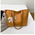 Ginger yellow vintage tote bag featuring wrinkled texture and white flower charm - With Pendant / Brown