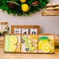 Set di ciondoli estivi in legno con gnomo al limone e camion in scatola regalo - Ciondolo In Legno A 3 Scomparti A Tema Limone Stile C