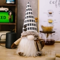 Gnomo da caffè luminoso con cappello a righe e scatola regalo in juta su tavolo - Cappello a Cuori Con Scatola Regalo (5015423120720)