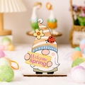 Gnome de Pâques en bois avec panneau Welcome Spring et chapeau à fleurs - Chapeau Rayé avec Panneau Welcome Spring