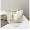 Conjunto de bolso tote blanco crema con sobre pequeño a juego y cadena dorada - Blanco