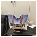 Borsa tote in tela sfumata viola con stampa Summer e manici in ecopelle marrone - Azzurro
