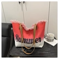 Borsa tote in tela sfumata rosa e bianca con stampa Summer e dettagli a frange - Rosso