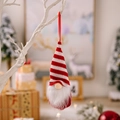 Gnomo navideño colgante con gorro de rayas rojas y blancas y barba larga para el árbol - Colgante de Gnomo de Punto Estilo C