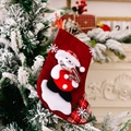 Calcetín navideño rojo de yute con oso polar 3D, bufanda de cuadros y detalles de copo de nieve - Oso (SDW033)