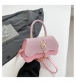 Borsa a mano rosa con paillettes, logo SS dorato con frange e design della base a onde - Rosa