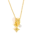 Gedetailleerde opname van gouden ketting met zirkoon ster en parelhangers op wit - Vierpuntige Ster Zirkonia Parel / Goud