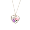 Détail du collier fleur en émail avec rose argentée et incrustations de perles - Style Floral Rose Violet Cœur (TYGN0236)