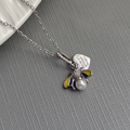 Collana ape in argento con perla, ali in smalto colorato e ciondolo a forma di cuore - Collana Ape Cuore / Argento