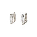 Détails rapprochés des boucles d'oreilles en zircon marquise au fini argent poli - Boucles d'oreilles en zircon marquise - Argent