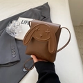 Bolso bandolera chic de cuero marrón oscuro con diseño de conejo lindo para mujer - Marrón