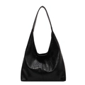 Bolso tote hobo negro grande en cuero sintético brillante con textura vintage - Negro