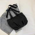 Borsa tote nera vintage in tela capiente con ampie tracolle e manici superiori resistenti - Nero