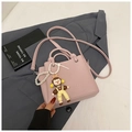 Sac seau rose en cuir grainé avec chaîne en perles et pendentif poupée dessin animé - Avec Pendentif / Violet Avec Pendentif