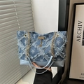 Star pattern denim tote bag with gold chain strap and frayed patchwork design - Star - Blue