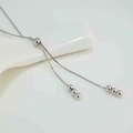 Collana minimalista con nappe di perline d'argento e catena regolabile per donna - Stile con Nappina a Perline