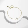 Close-up of S925 sterling silver stamp on gold four-leaf clover bracelet with zircons - Gold Micro-Pave Zirconia Clover Bracelet (S-B800-Gold)
