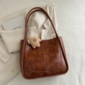 Retro large capacity dark brown leather tote bag with a cute plush star pendant - With Plush Charm / Brown