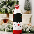 Gebreide sneeuwpop wijnfleshoes met rood gestreepte muts en feestelijk wit pluche - Sneeuwpop