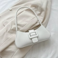 Sac baguette blanc minimaliste avec grande boucle pour port à l'épaule ou sous le bras - Blanc