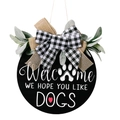 Targa di benvenuto in legno con fiocco a quadretti e zampe di cane per amanti animali - Stile Cani (Targa DOGS Fiocco Bianco e Nero)