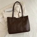 Borsa tote retrò marrone scuro di grande capacità con trama in pelle e spallacci - Caffè senza ciondolo