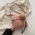 Rosa Plüsch-Eimertasche mit Bärenanhänger und gewebtem Seildetail im Korea-Stil - Rosa (Mit Bärenanhänger)