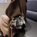 Sac seau à carreaux classique avec bordure en cuir noir et pendentif lapin mignon - Avec Pendentif Poupée / Noir
