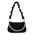 Elegante schwarze Cloud-Bag aus Samt mit Perlenkette und gerafftem Griff-Detail - Schwarz