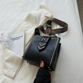 Sac bandoulière noir vintage avec sangle tissée colorée et détails de surpiqûres - Standard / Noir