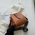 Sac bandoulière vintage marron en simili cuir avec bord tissé et bandoulière large - Standard / Marron Jaune
