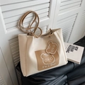 Minimalistische beige Shopper-Tasche mit Bärenprint und brauner Fronttasche - Gebrochenes Weiß