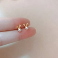Orecchini a perno a forma di coniglio dorati con perle e zirconi brillanti da donna - Orecchini coniglio con perla